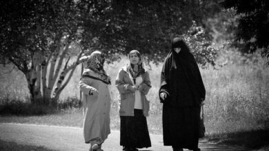 اعوجاج المرأة زينة لا عيب
